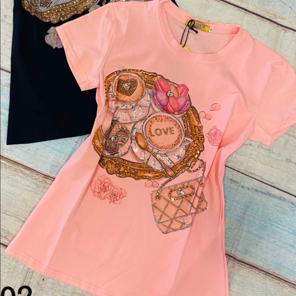 Vinizbena T-Shirt